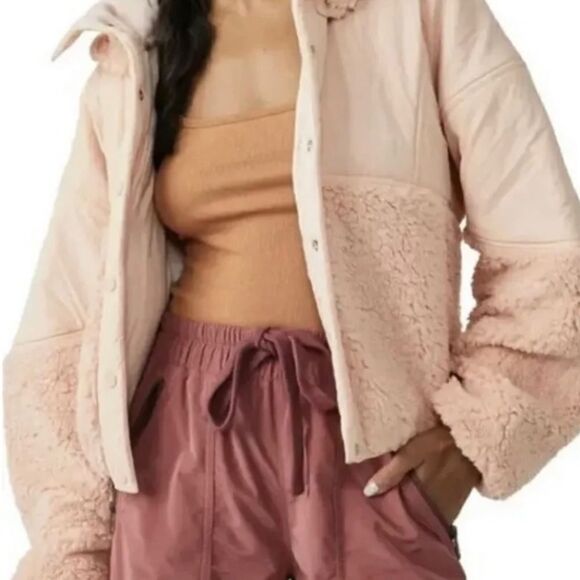 New Free People
FP Movement
Adventure Awaits Fleece Jacket size  S
Retai… - Picture 2 of 15